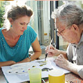 Eingewöhnung und Betreuung beim Übergang ins Seniorenheim